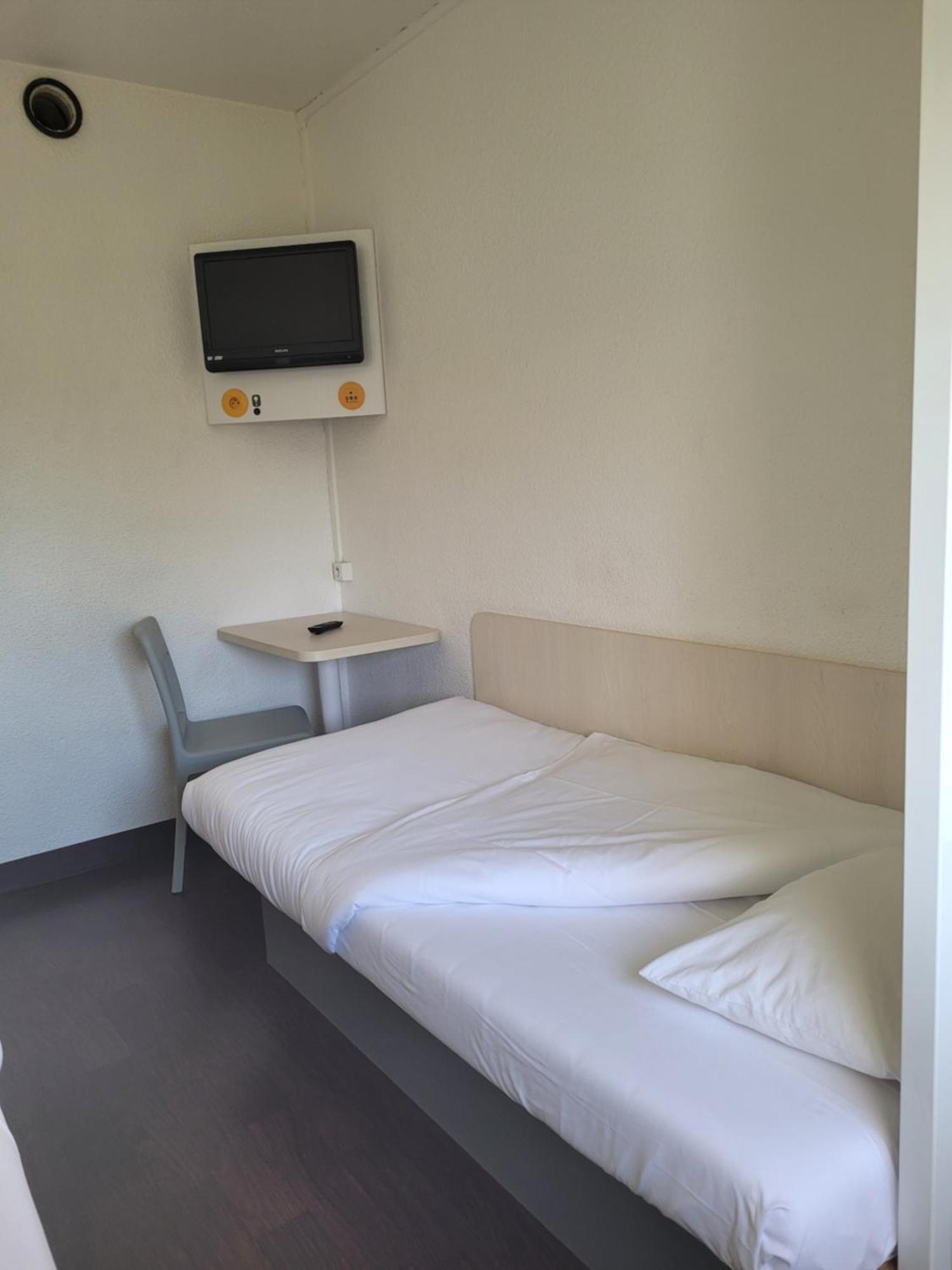 Tip Hotel Cambrai Ex Hotel F1 Kültér fotó